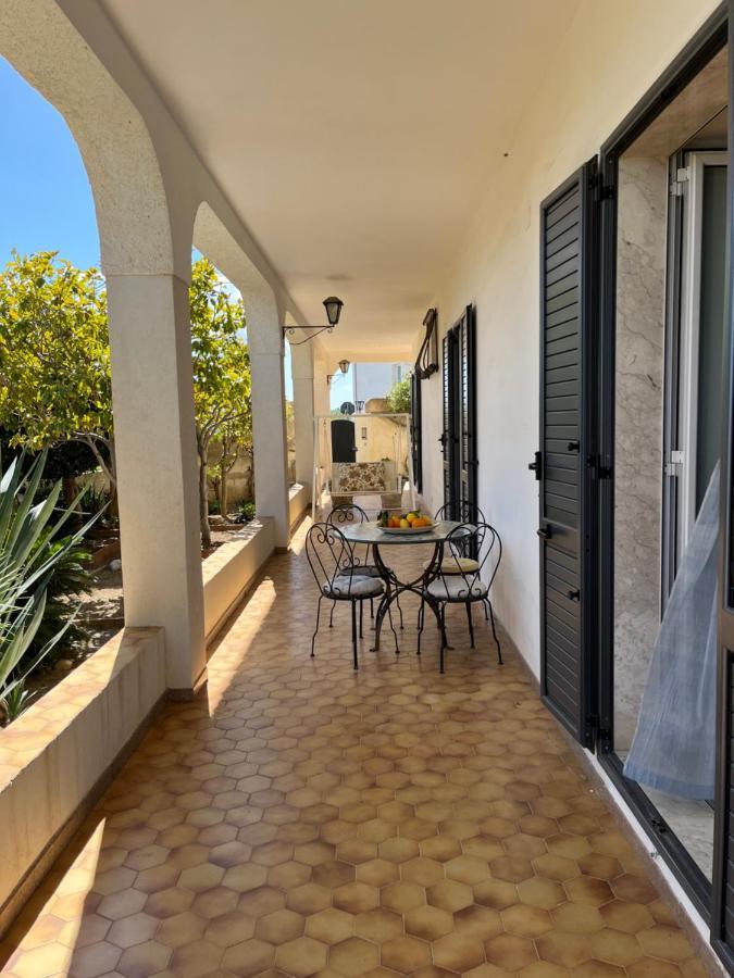 Villa Letizia Rooms & Apartments Noto Bagian luar foto