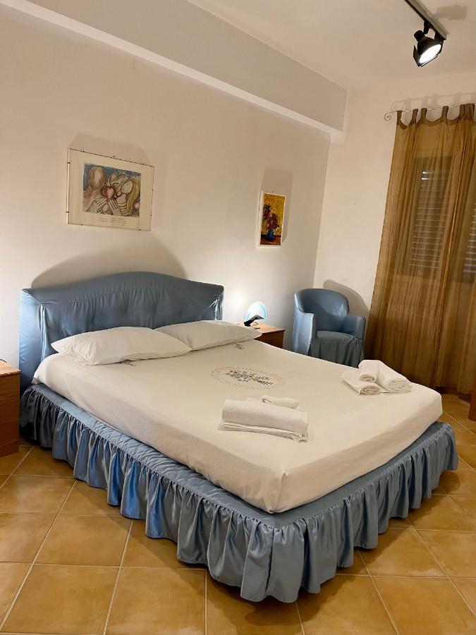 Villa Letizia Rooms & Apartments Noto Bagian luar foto