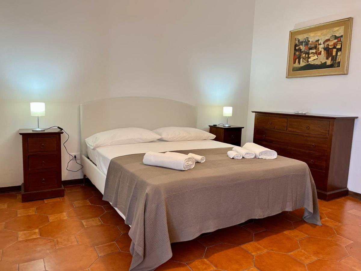 Villa Letizia Rooms & Apartments Noto Bagian luar foto