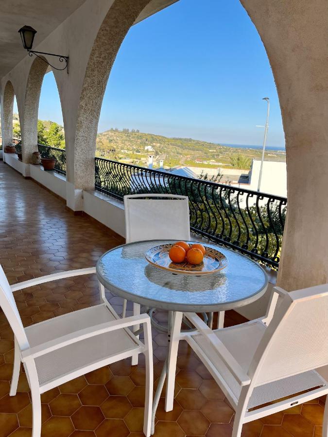 Villa Letizia Rooms & Apartments Noto Bagian luar foto